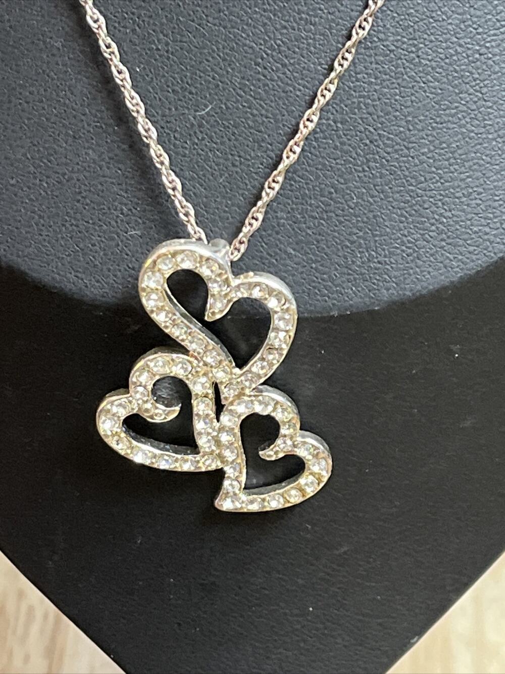 Avon Triple Heart Necklace Silver Tone Rope Chain Clear Rhinestones 18-20”